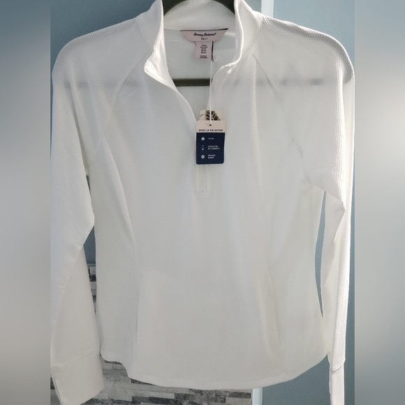 Tommy Bahama Tops - NWT Tommy Bahama women's golf, beach, zip pullover. UPF 50. Moisture wicking